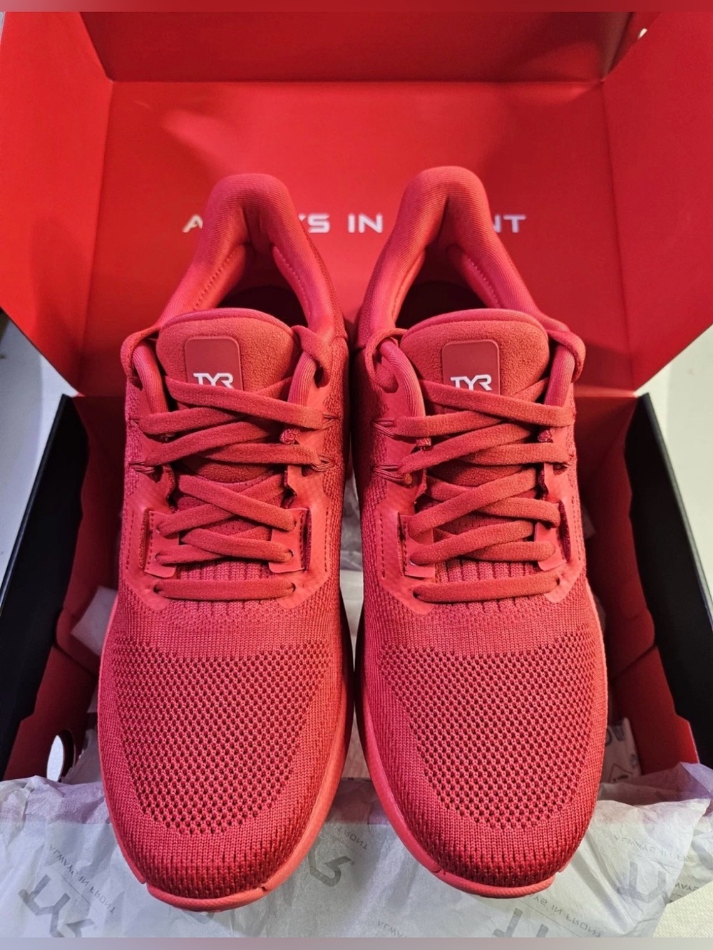 TYR Techknit RNR-1 Running Shoes Men's 8 Red NWT — Lightweight Knit Athletic - Picture 2 of 5